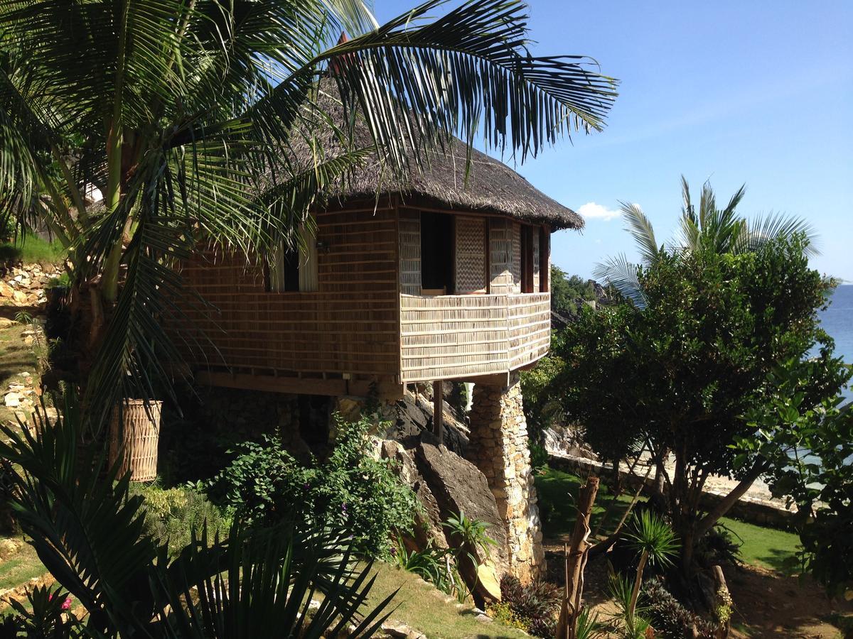 Tinaoog Beach Resort Alad Buitenkant foto